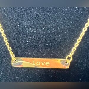 Jook and Nona 18k gold plated bar necklace "LOVE”